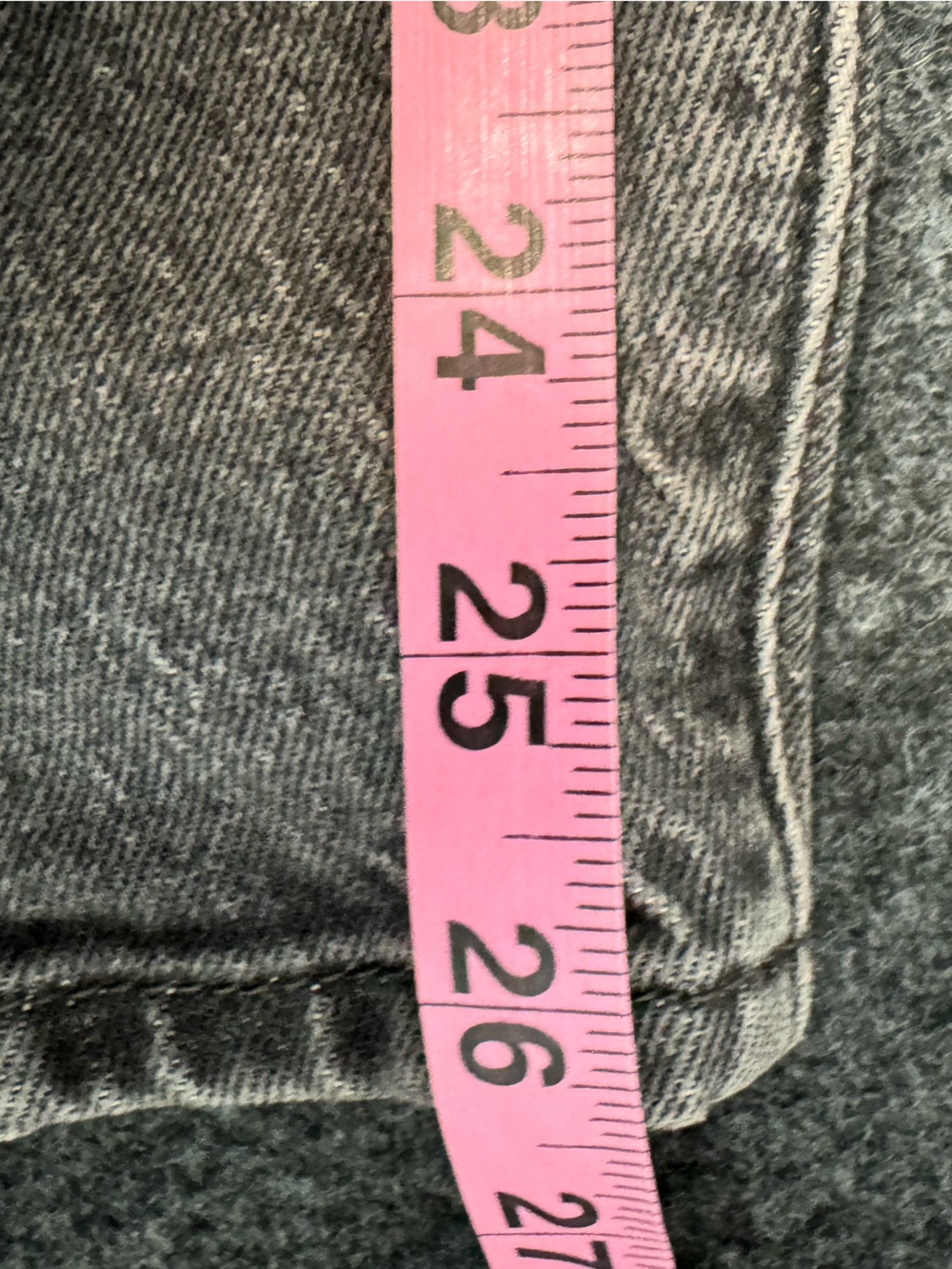 NWT Levi’s Wedgie Tapered Leg Jeans Washed Black 25 - Picture 9 of 10